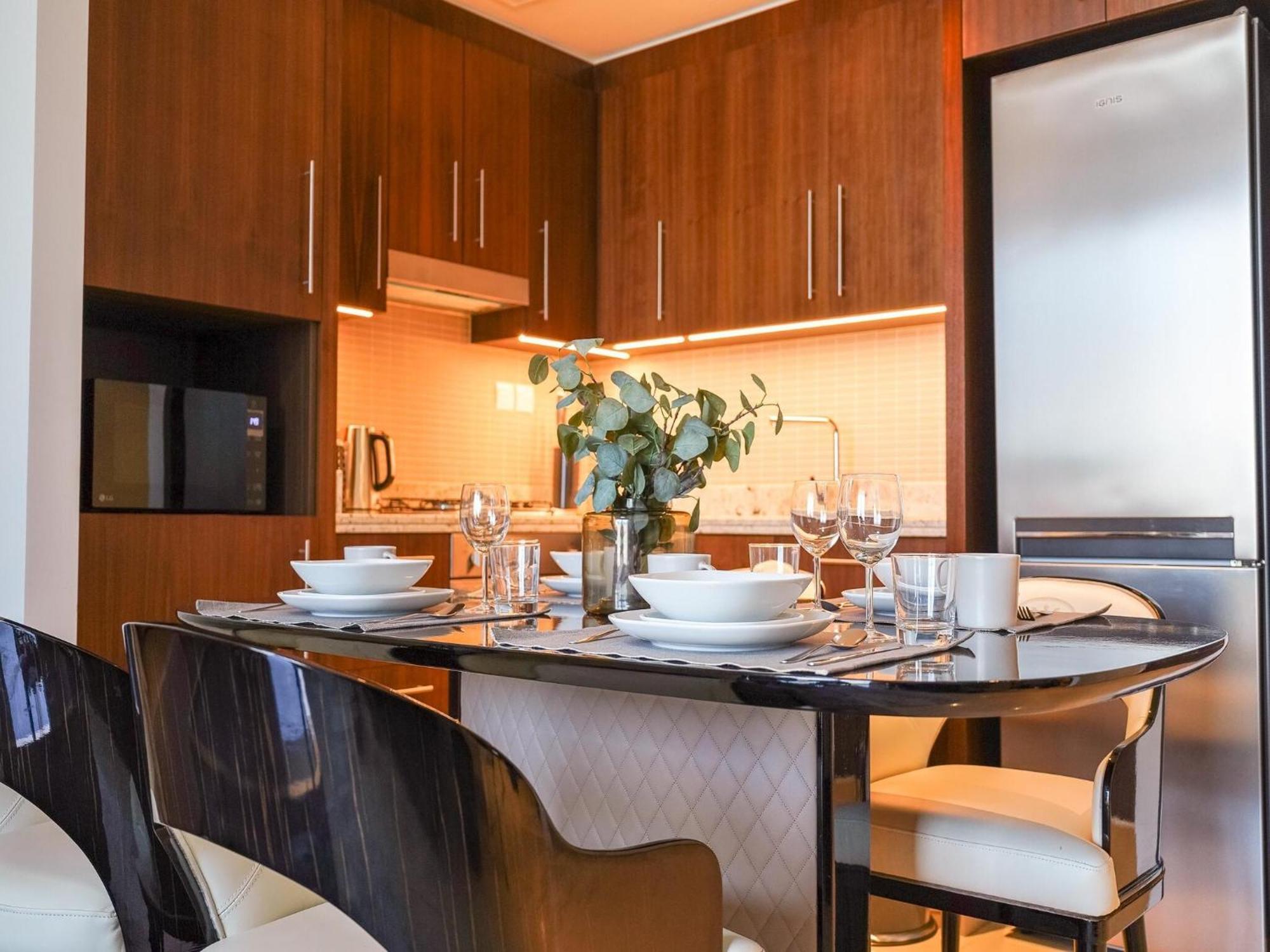 Luxurious Stylish Apartments Across Dubai Mall Burj Khalifa City Views Exterior foto